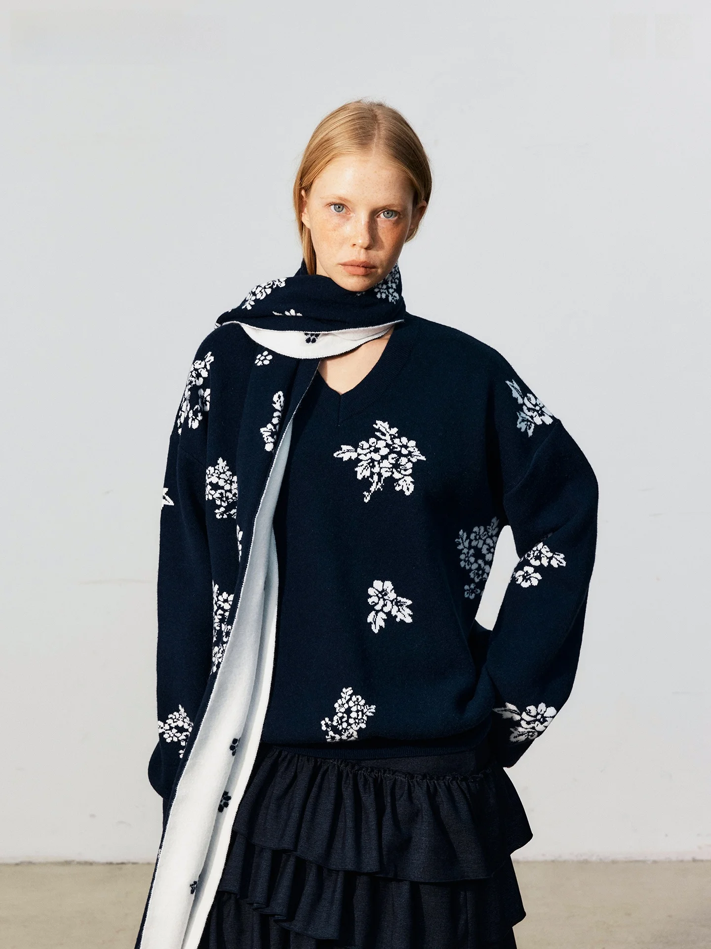 

Loose V-ne Knitted Sweater Floral Embroidery Casual Sle Long Sve Women's Autumn Faion Funnel in Original Design