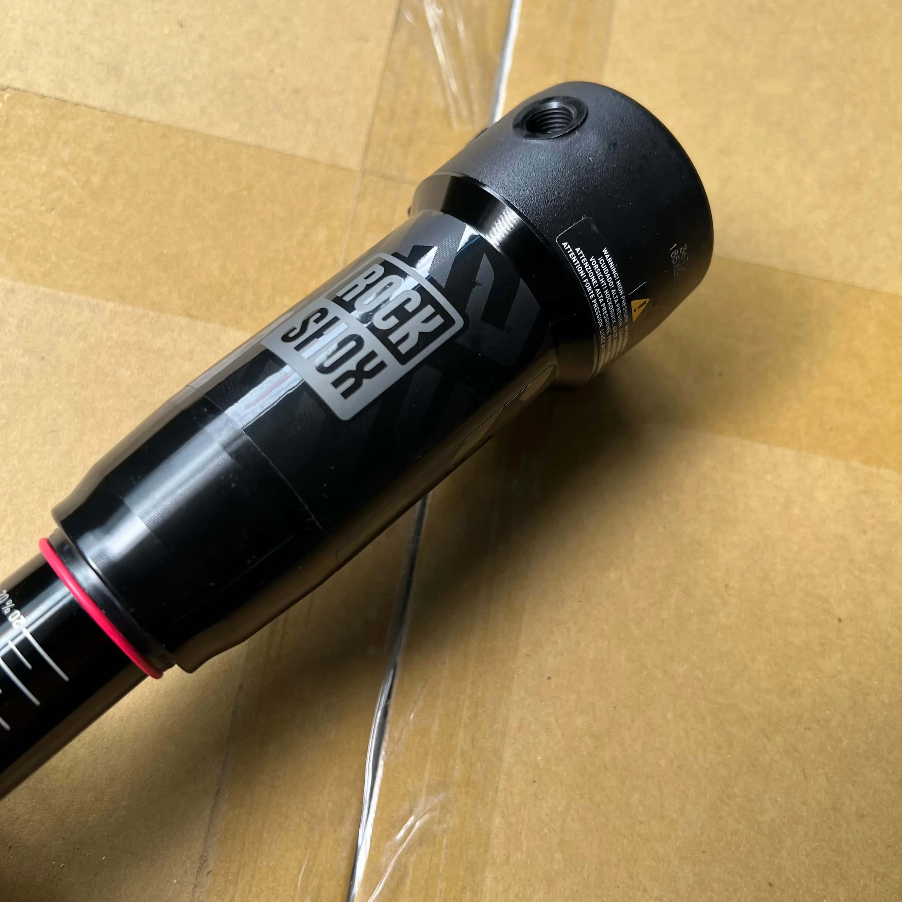 ROCKSHOX ديلوكس الصدمات الخلفية MTB Trail Bike Debon Air 185/205/225 trunnion هوائي سوفتيل MTB الخلفية الشجاعة