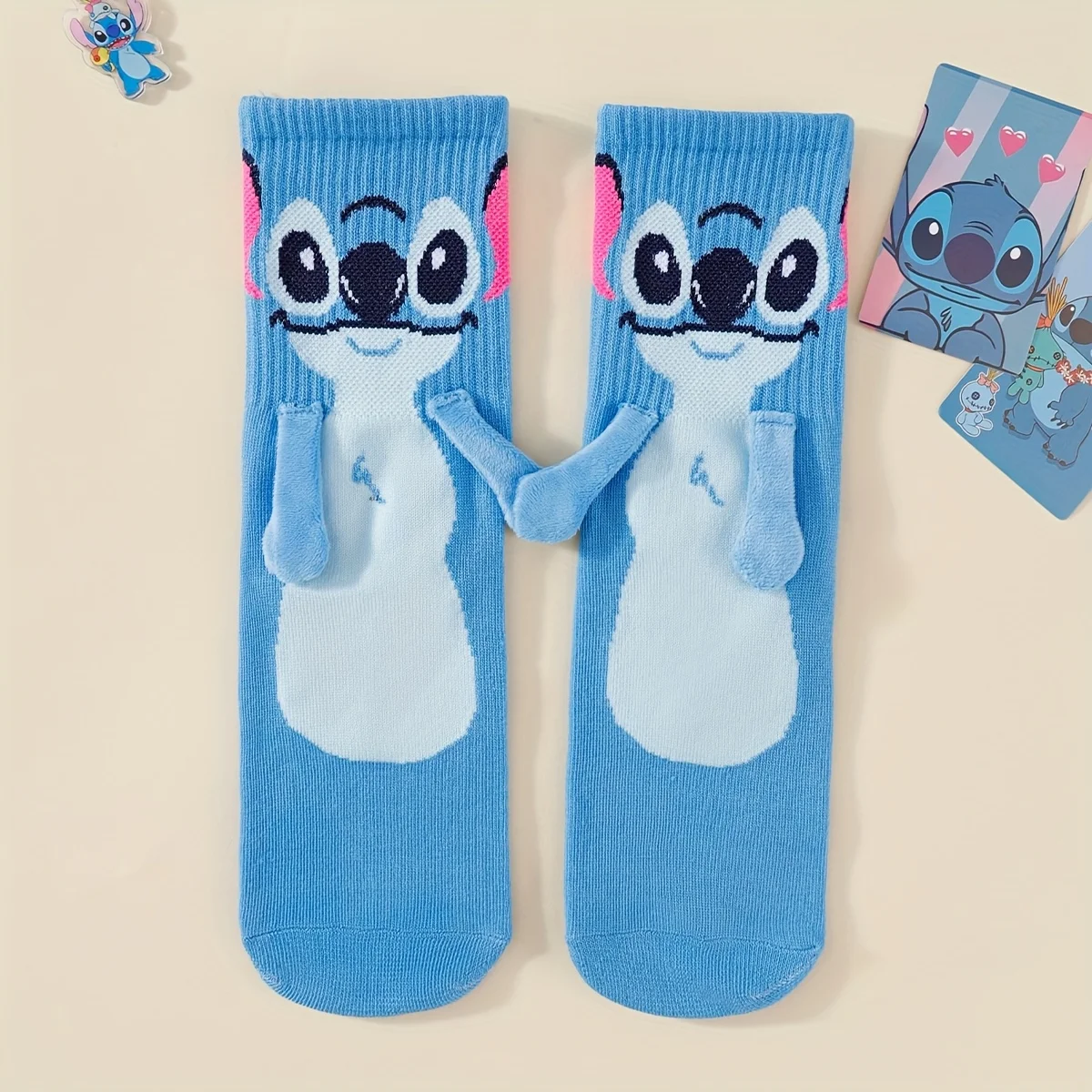 

Магнит Disney Stitch Hand In Hand, носки с героями мультфильмов, забавные модные мягкие удобные креативные носки для взрослых и детей, рождественские чулок, игрушка в подарок