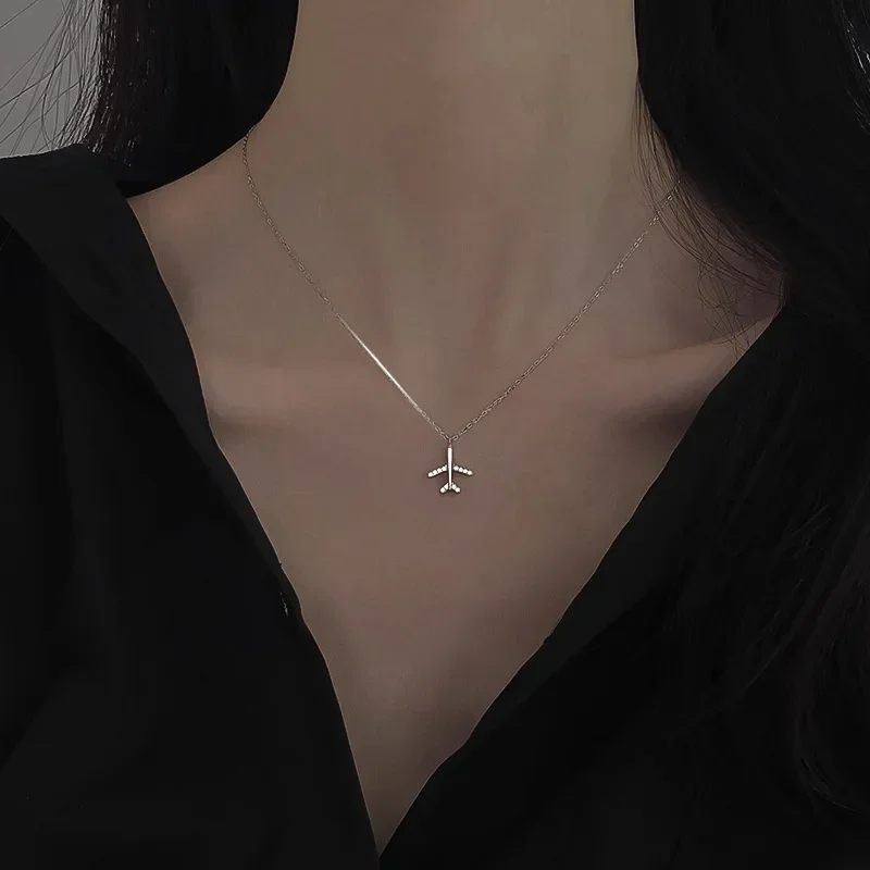 2022 neue Luxus Gefühl 925 Sterling Silber Flugzeug Halskette Für Frauen Modische Schlüsselbein Kette Sommer High-End-Gefühl