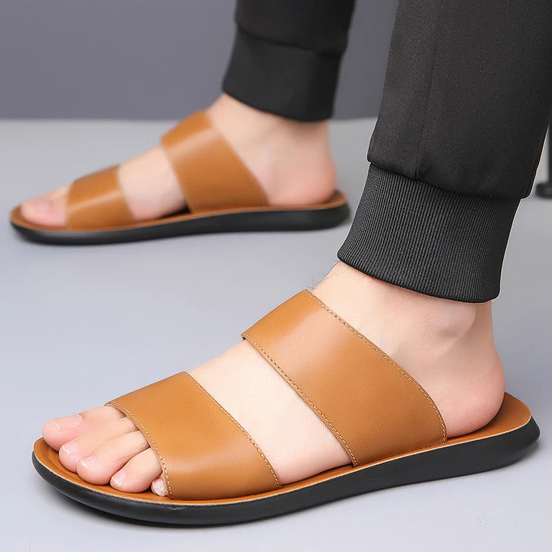 2026 New Men's Slippers Genuine Leather Sandals for Men Casual Non-Slip Beach Shoes Fashion Soft Soled Flip Flops Men Flat Shoes