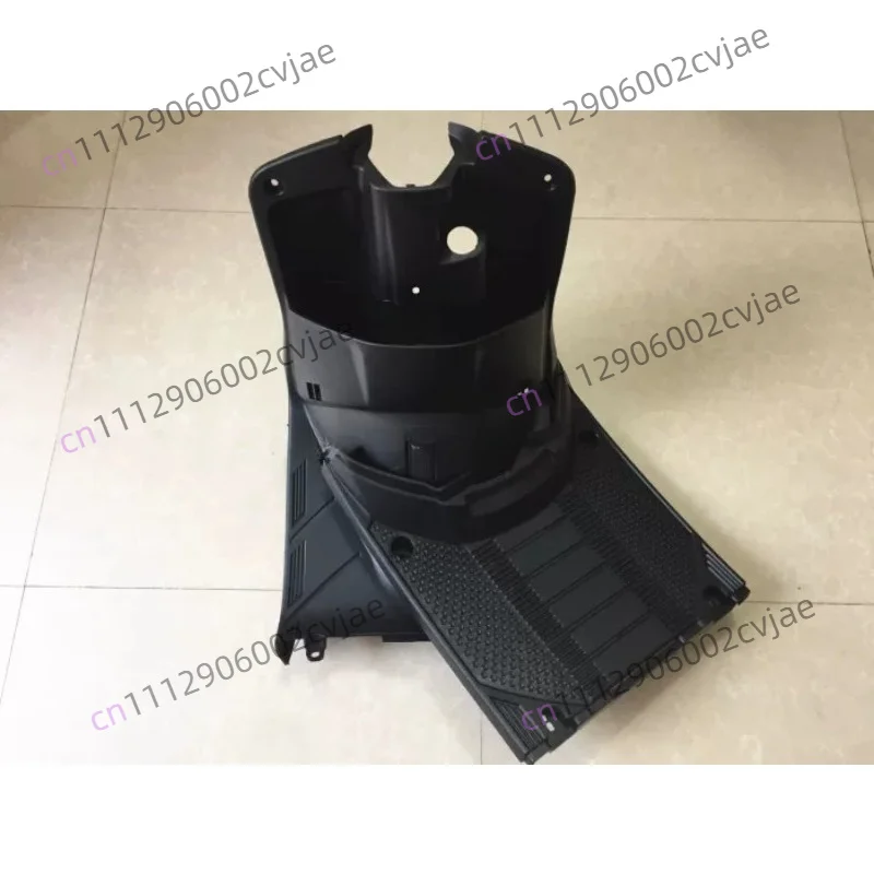 Suitable for Yamaha JOG50C 2 generation printing sand foot stepping shell black PP parts inner bone plate toolbox