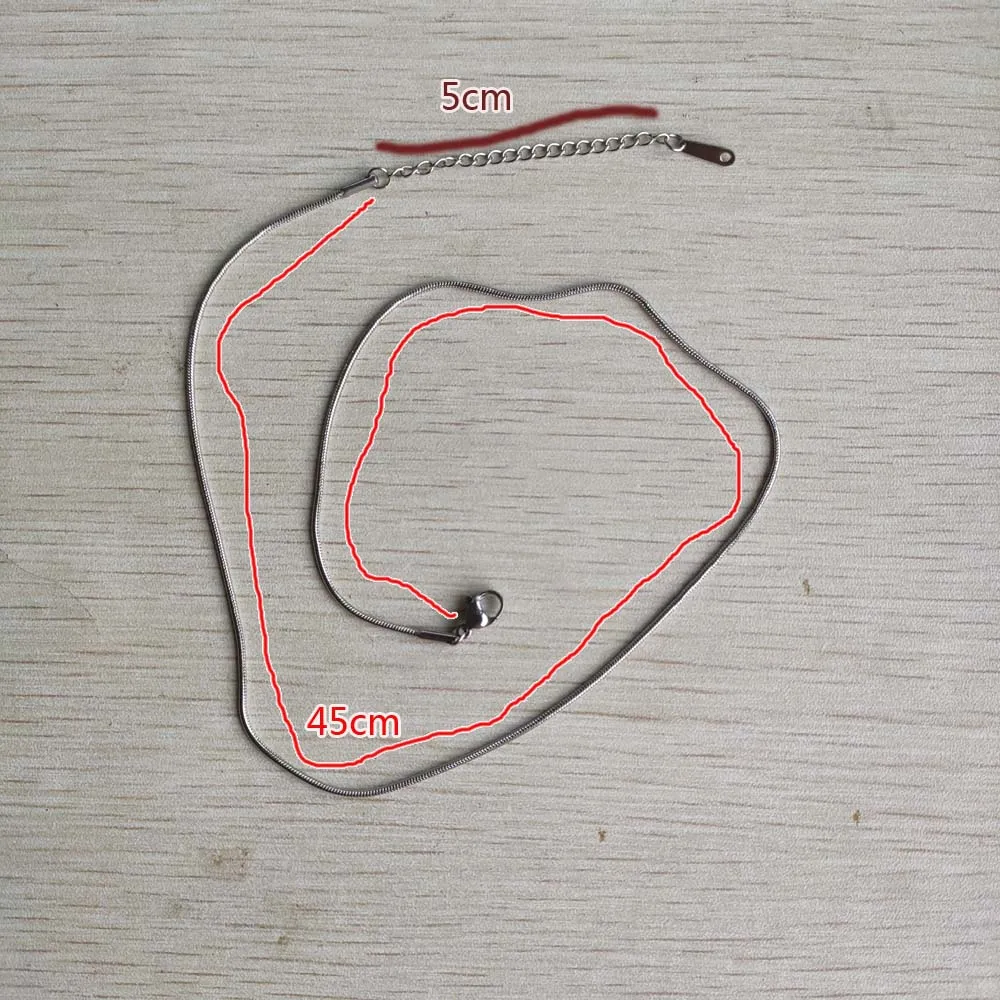 عالية الجودة 0.9 مللي متر 1.2 مللي متر الفولاذ المقاوم للصدأ ثعبان سلسلة القلائد 45 سنتيمتر + 5 سنتيمتر مشبك قفل DIY بها بنفسك مجوهرات اكسسوارات بالجملة 50 قطعة