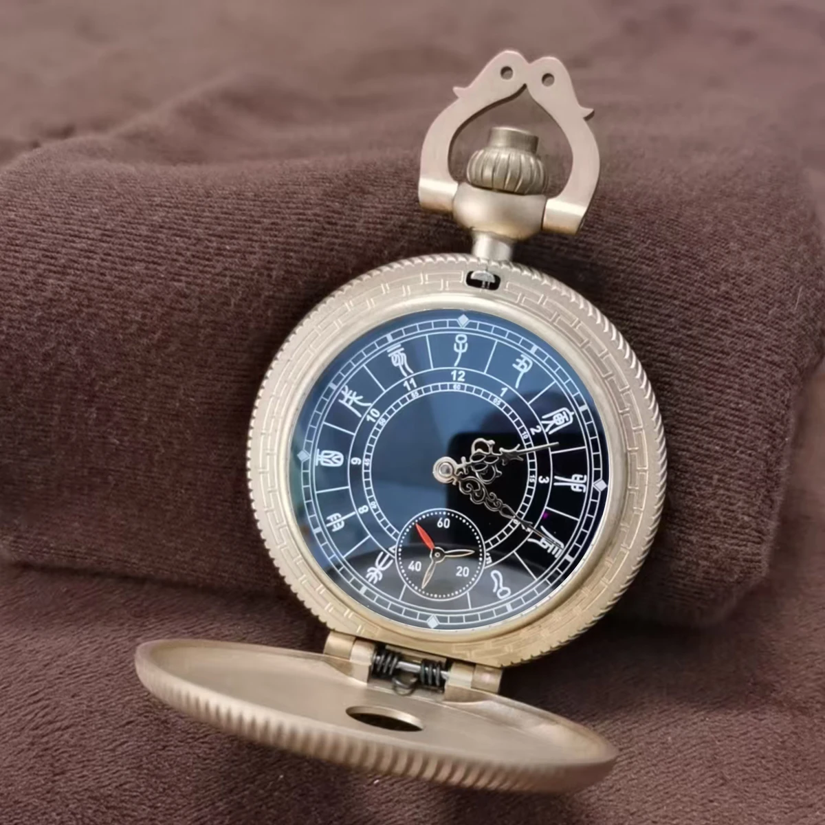 Bronze pocket watch with double-sided spherical gemstone glass manual mechanical movement, waterproof