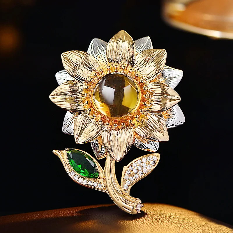 Vintage Two Tone Sunflower Brooch Inlaid Sparkling Zircon Auspicious Lucky Flower Pin Elegant Jewelry For Women Daily Commute