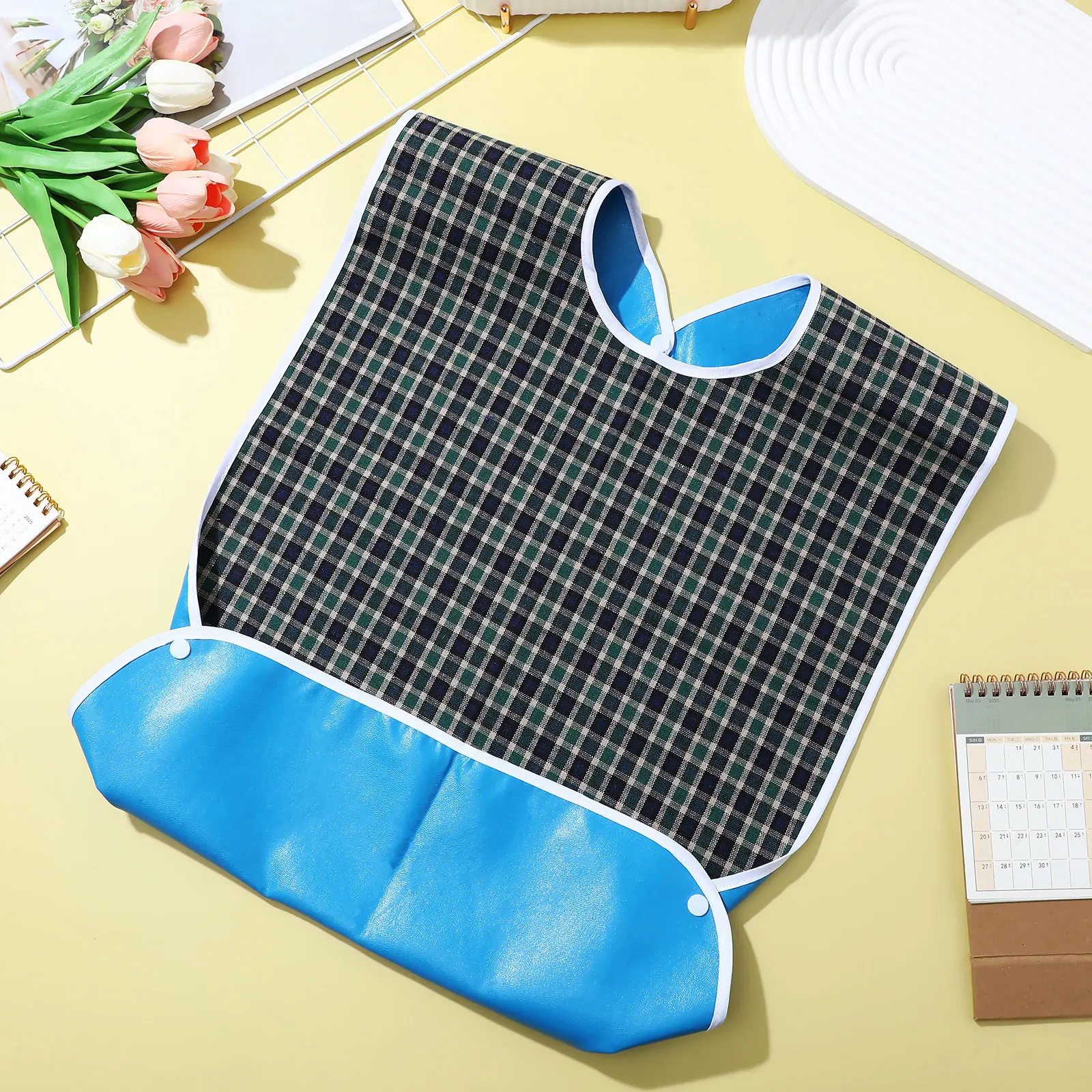 

Большой зеленый клетчатый фартук-нагрудник для взрослых, водонепроницаемая защита одежды для еды, водонепроницаемый нагрудник для взрослых