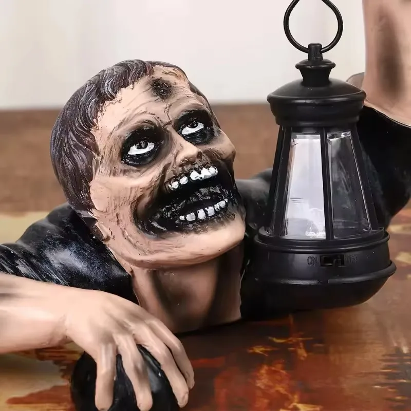 LED Zombie Lantern Halloween Crawling Horror Decor Scary Holding Lantern Zombie Outdoor Figurine Light Yard Lawn Garden Decorate