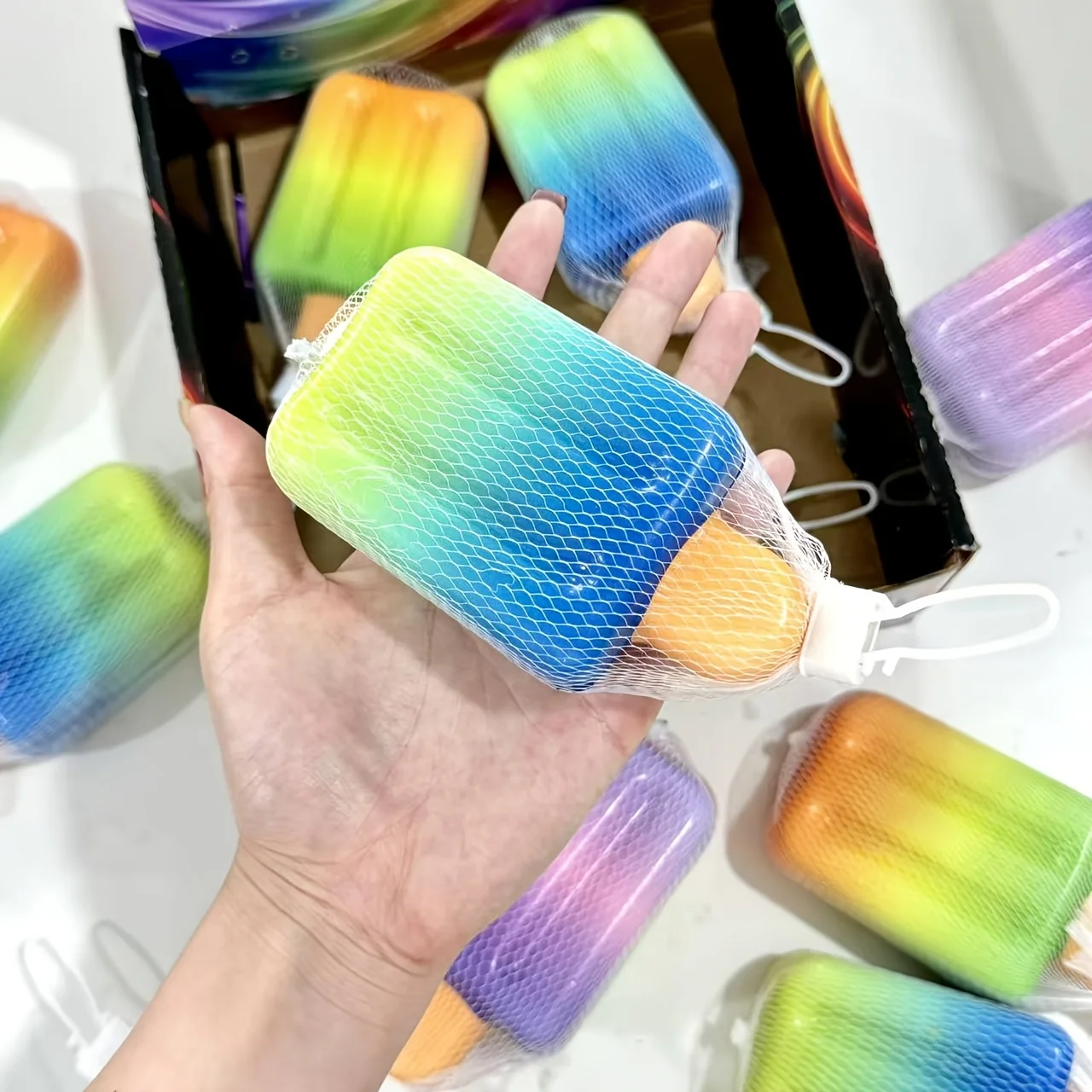 2 Random Color Popsicle-Shaped Squishy Toys, Gradient Popsicle Soft Toys, Squeeze Stress Relief Sensory Toys, Pocket-Sized Children's Gift