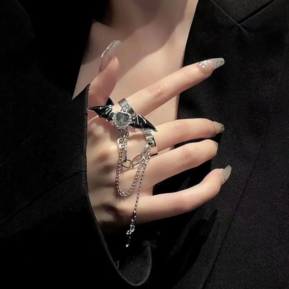 Hip-hop Geometry Ring Personality Handsome Double Finger Ring Dark Cold Wind Cross Chain Punk Bat Wing Ring