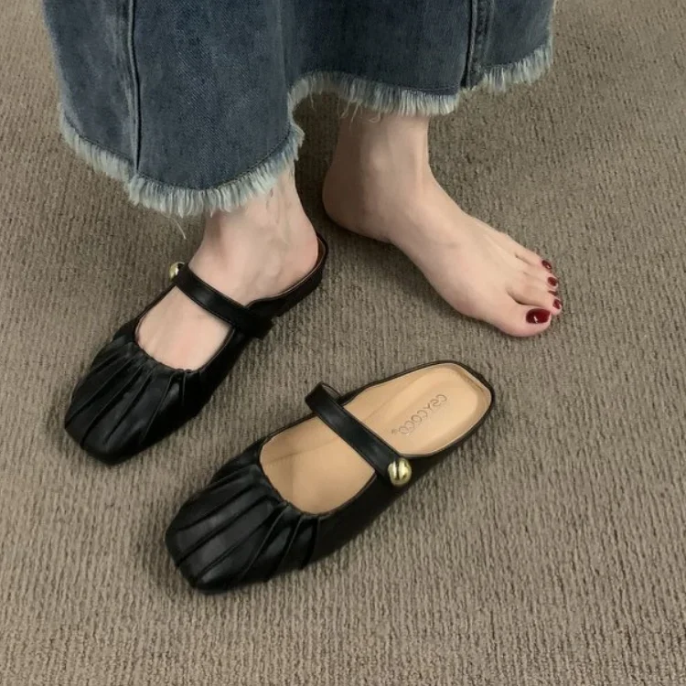 Summer New Women Slipper Fashion Pleated Slip on Ladies Mules Shoes Flat Heel Casual Soft Outdoor Sandal Shoes Mujer