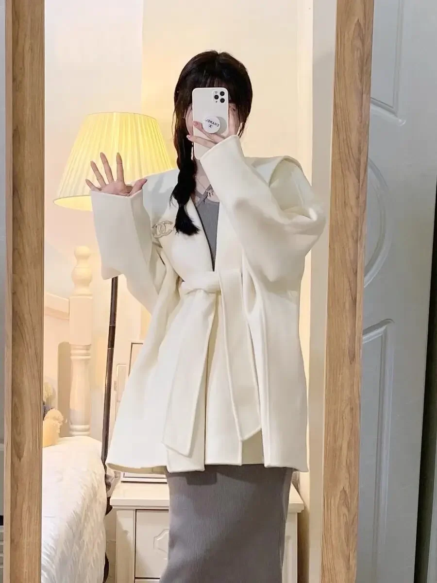 

White cloak woolen coat women's autumn and winter short double-sided loose cashmere coat small man