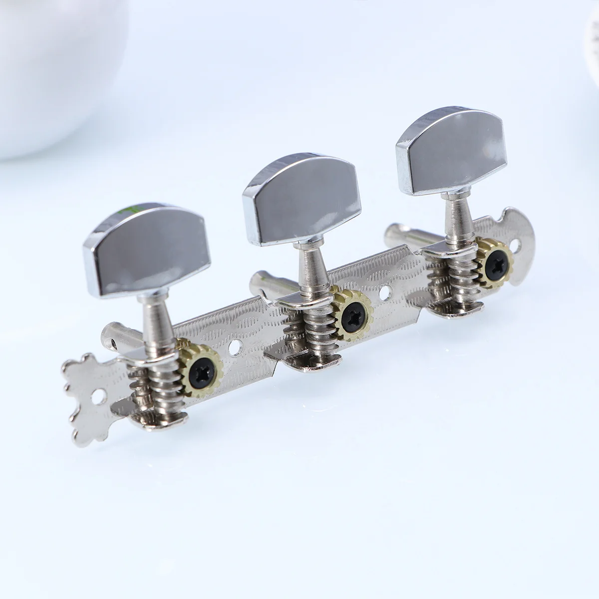 

2Pcs Acoustic Guitar Tuning Pegs Durable Reliable Key Tuners with Screws Washers for Professional Guitar Tuning