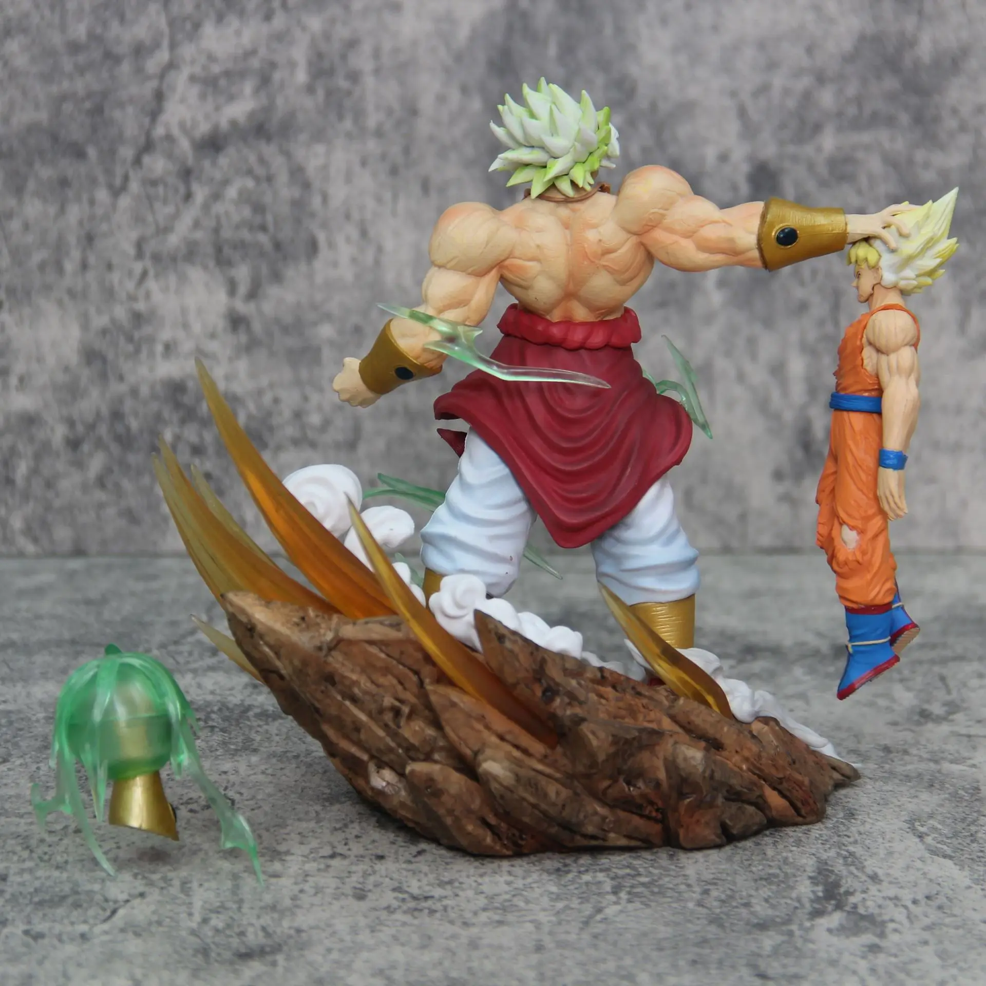 20 cm Dragon Ball Gk Berserker Brolly Vs The Monkey King Muscle Rage Handgefertigte Modellornamente Dragon Ball