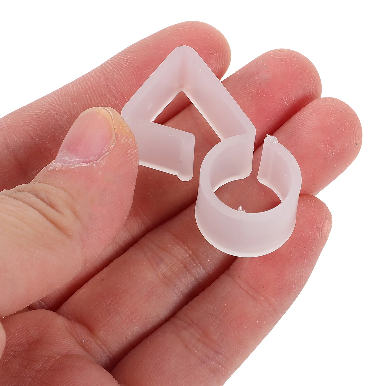 

100Pcs Plastic Pendant Hooks Unique Shape Reusable Chic Hanging Lamp Hangers for Outdoor String Lights Party Decoration