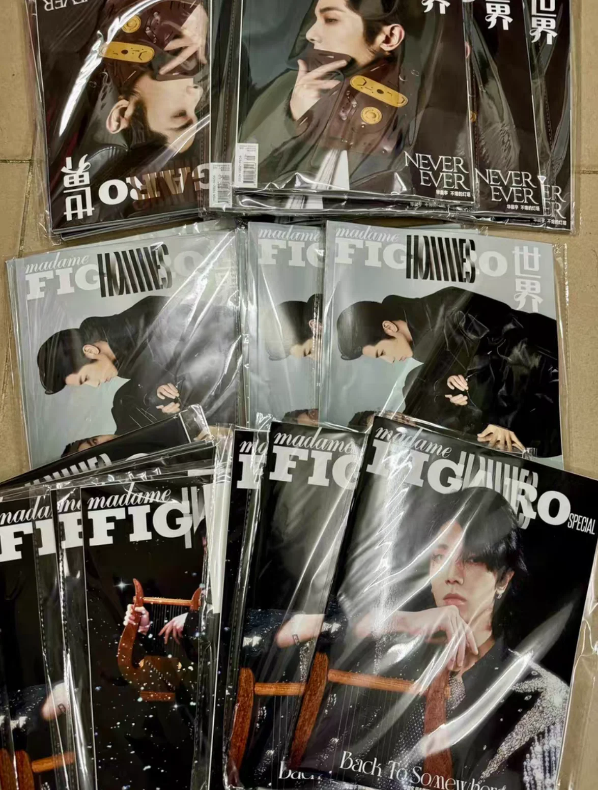 conjunto-de-revistas-tarjetas-chenyu-hua-madame-figaro-hommes