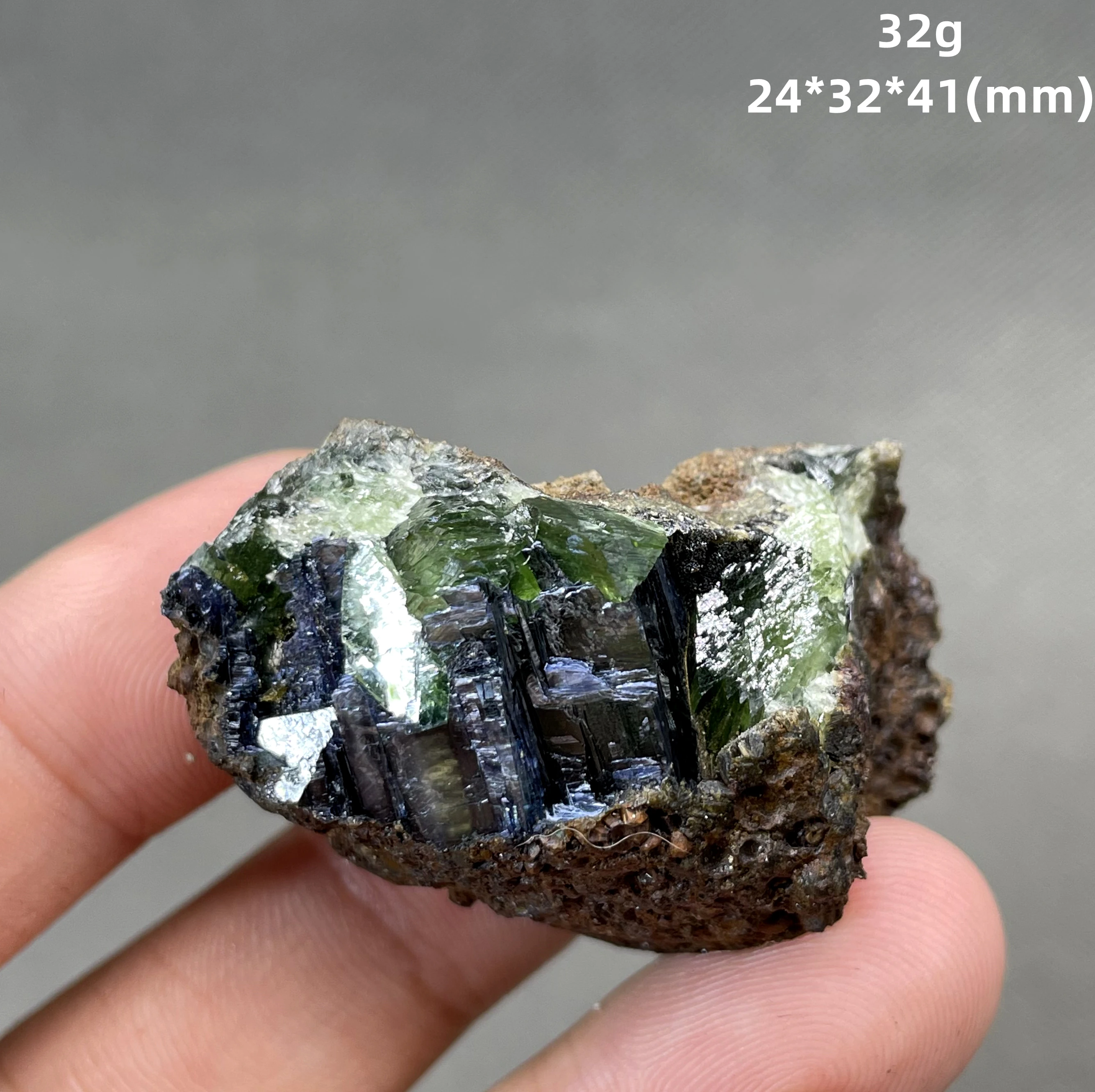 BEST! 100% Natural rare Independent crystal Ludlamite mineral specimen stones and crystals healing crystals