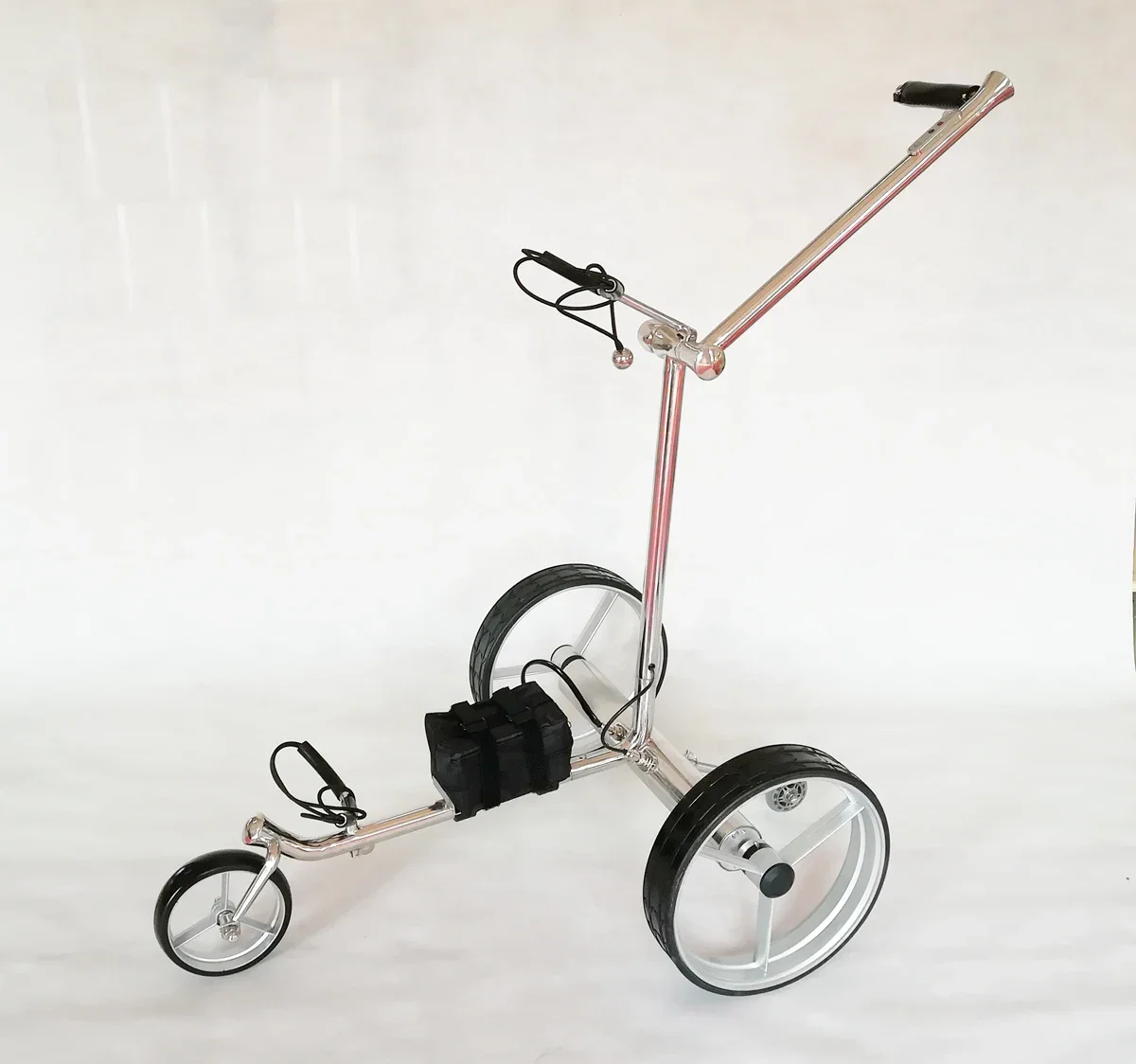 

Remote Control Golf Trolley And Pull Golf