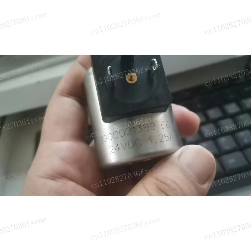 R900021389 24VDC New Original Solenoid Valve Coil