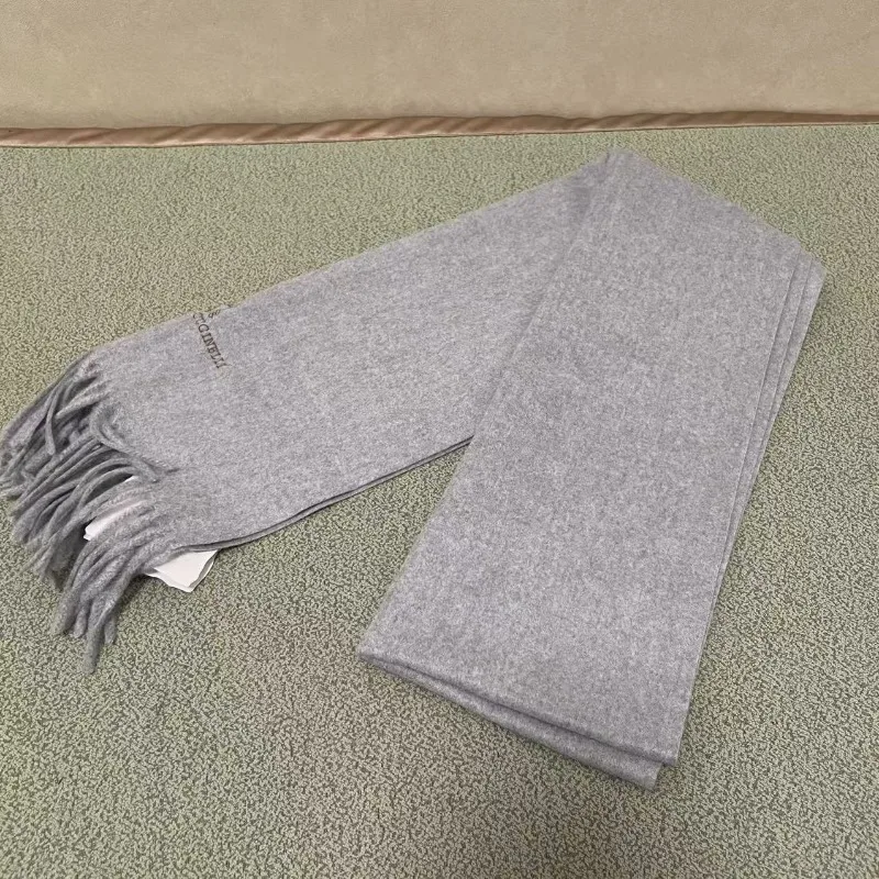 Sciarpa in cashmere ricamata con nuova lettera, tinta unita con sciarpa con etichetta, sciarpa calda e universale resistente al freddo per uomo e donna