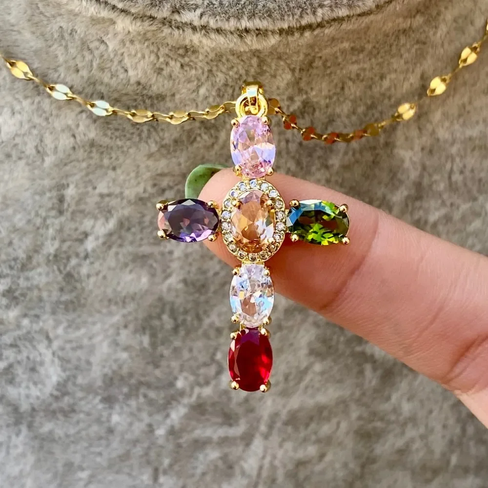 Mehrfarbige CZ-Stein-Anhänger-Kreuz-Halskette, Regenbogenfarben, zierliche Pave-Kreuz-Halskette, Neon-Schmuck für Frauen, Halloween-Geschenk – Detail 8