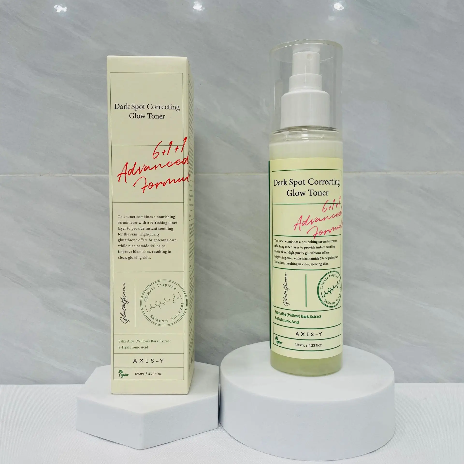 

AXIS-Y Dark Spot Correcting Glow Toner Essence Spray Gently And Softly Improves Skin Tone