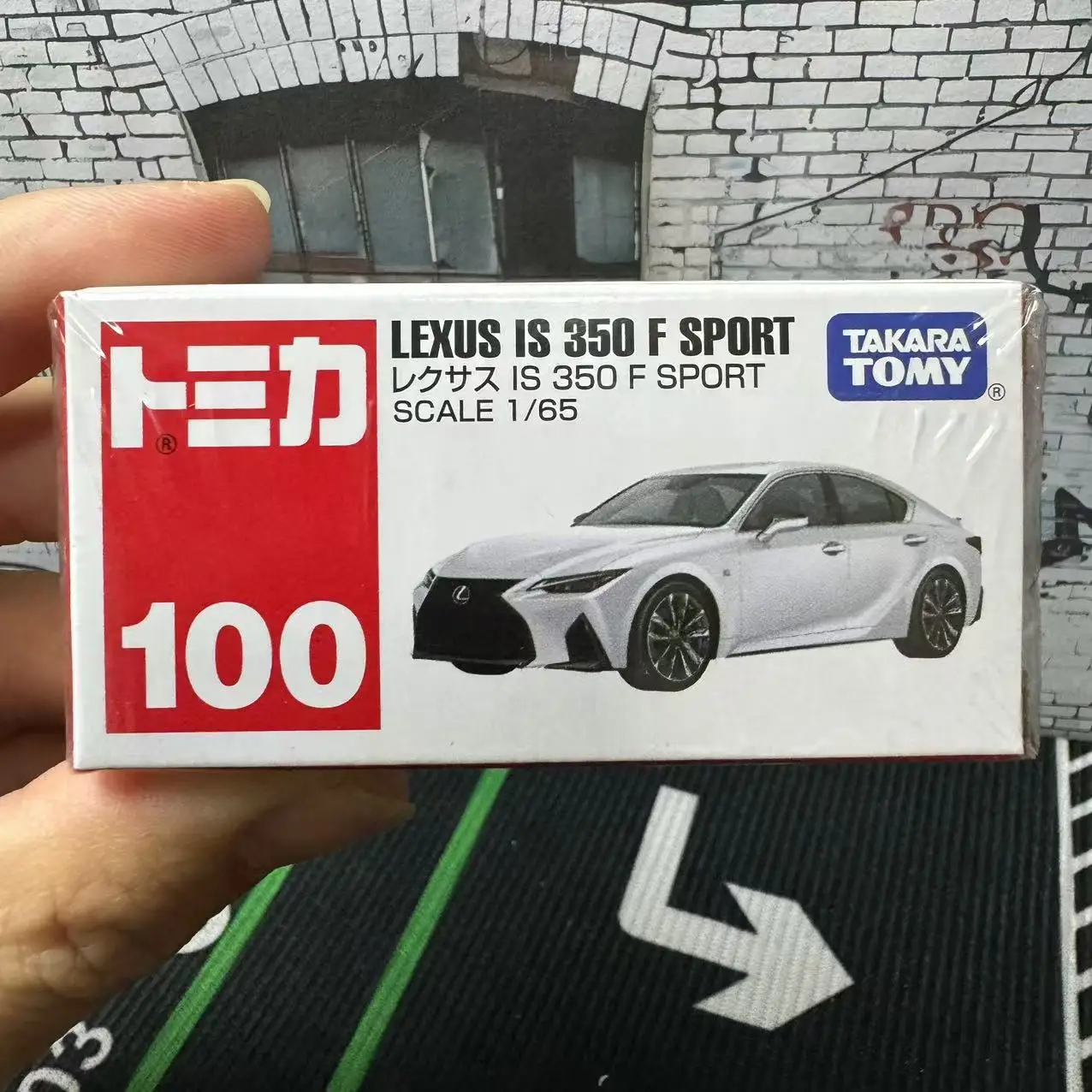 

Takara Tomy Tomica No. 100 Lexus IS 350 F SPORT Box, легкосплавный автомобиль, литой под давлением металлический режим, коллекция дисплеев, игрушка для мальчика, подарок