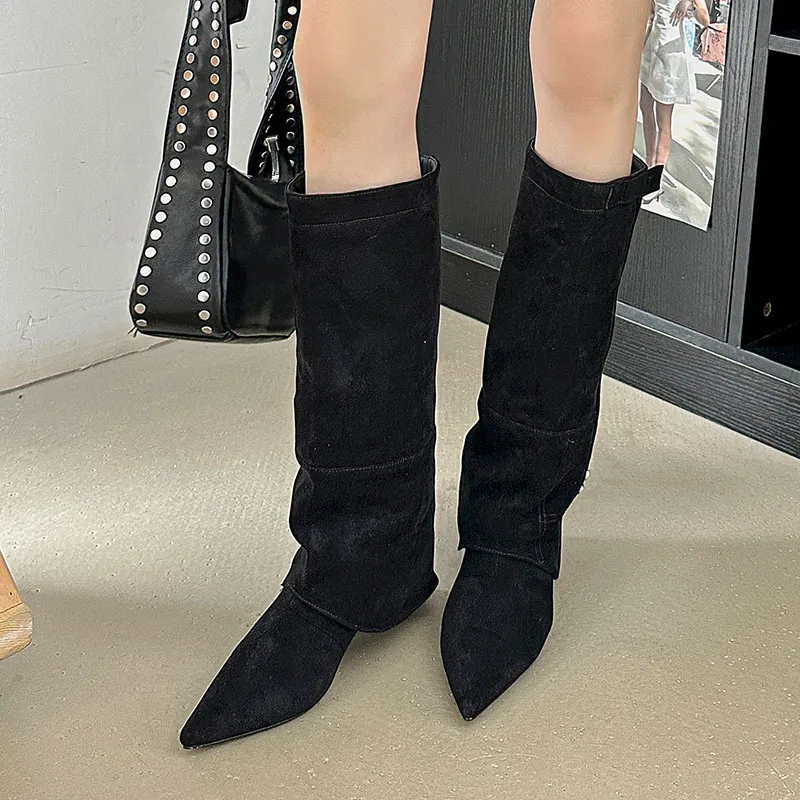 

Женские современные сапоги до колена с острым носком на танкетке, модные женские высокие сапоги из флока, женские туфли-лодочки на низком каблуке, женские туфли-лодочки