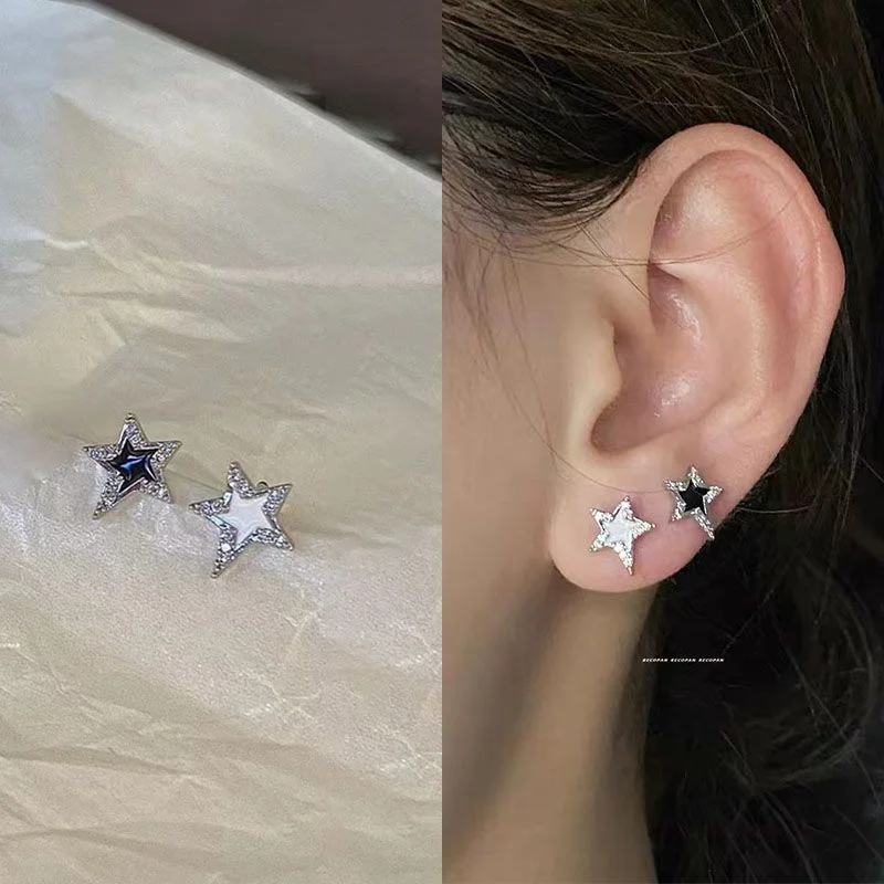 Y2K Fashion Black and White Pentagonal Stud Earrings for Women Girl Goth Design Zircon Little Star Earrings Hip Hop Jewelry Gift