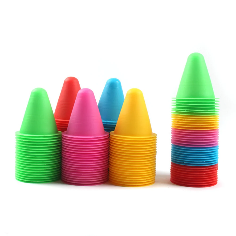 

50pcs Roller Skating Cone Roadblock Training Road Cones Roller Skating Cups Skate Pile Cup Random Color