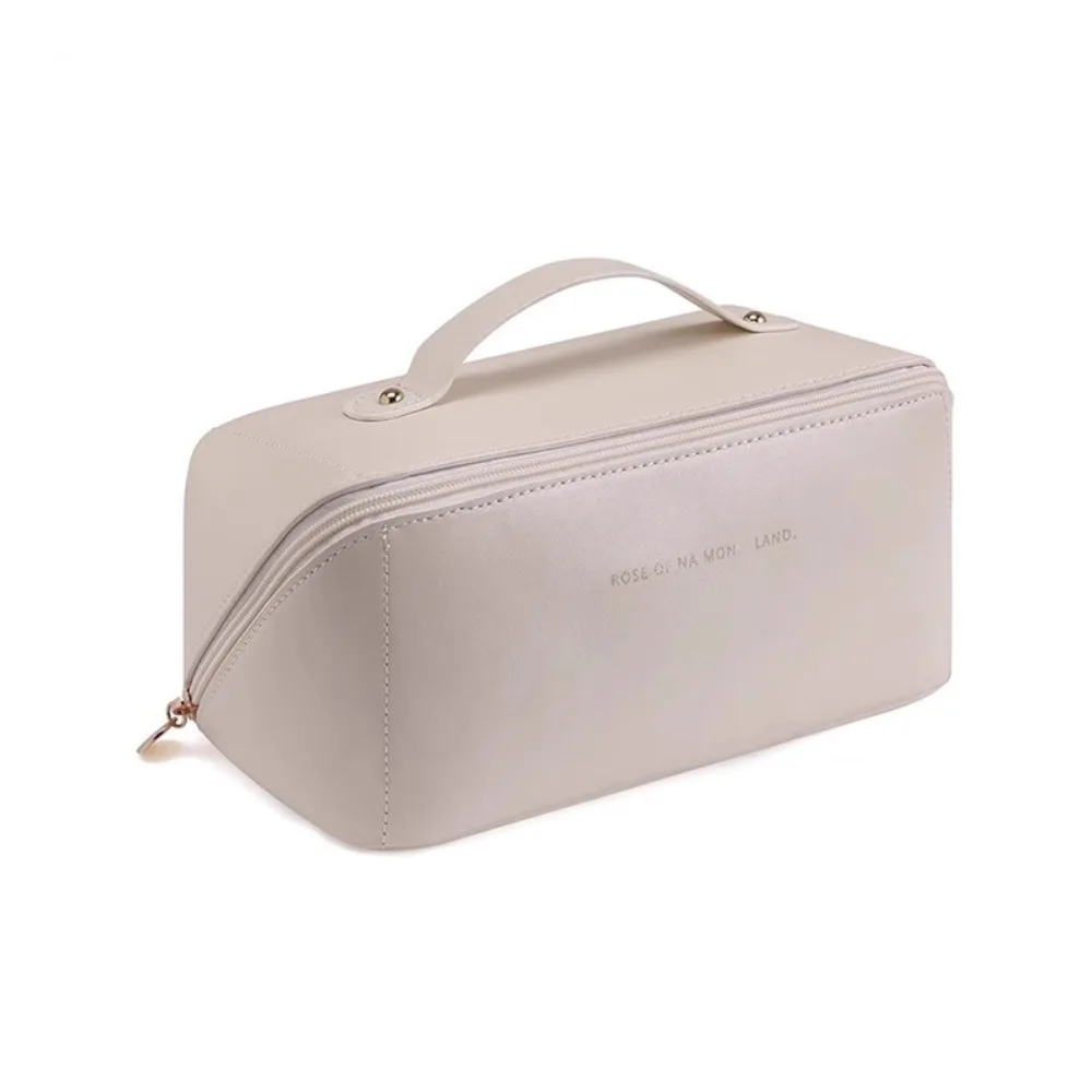 Tas Kosmetik Genggam Kapasitas Besar Portabel Bahan Kulit PU Model Bantal Tas Makeup Tahan Air Multifungsi Tas Perlengkapan Mandi untuk Perjalanan Luar Ruangan
