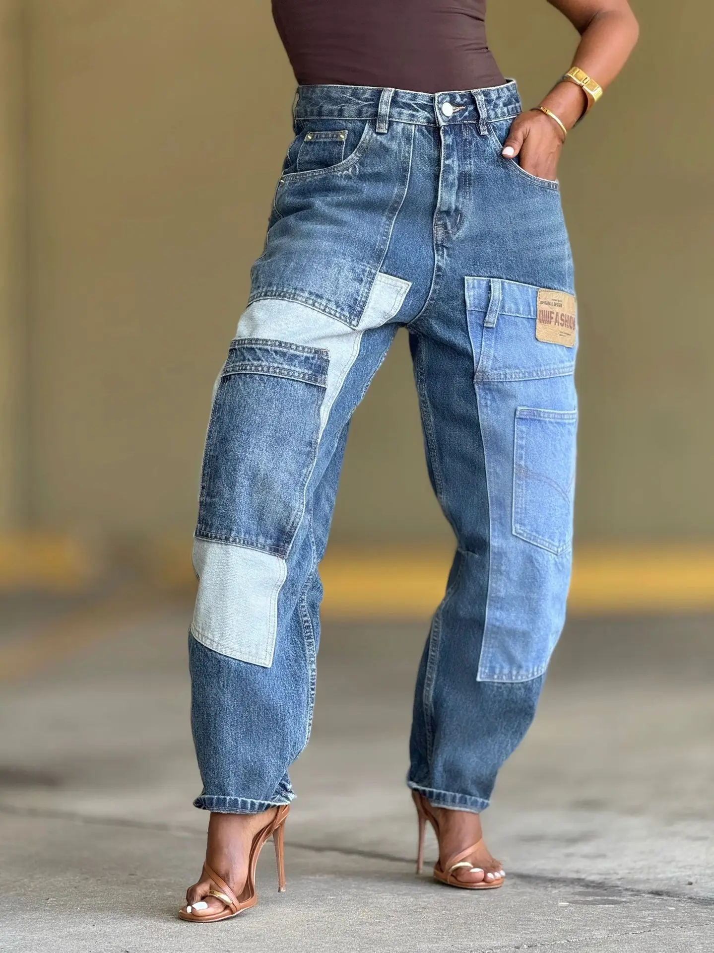 

2026 New Unique Patchwork Tapered Jeans Men/Women Multi-Pocket Cargo Denim Pants Elegant 3D Panelled Streetwear Hip-Hop Trousers