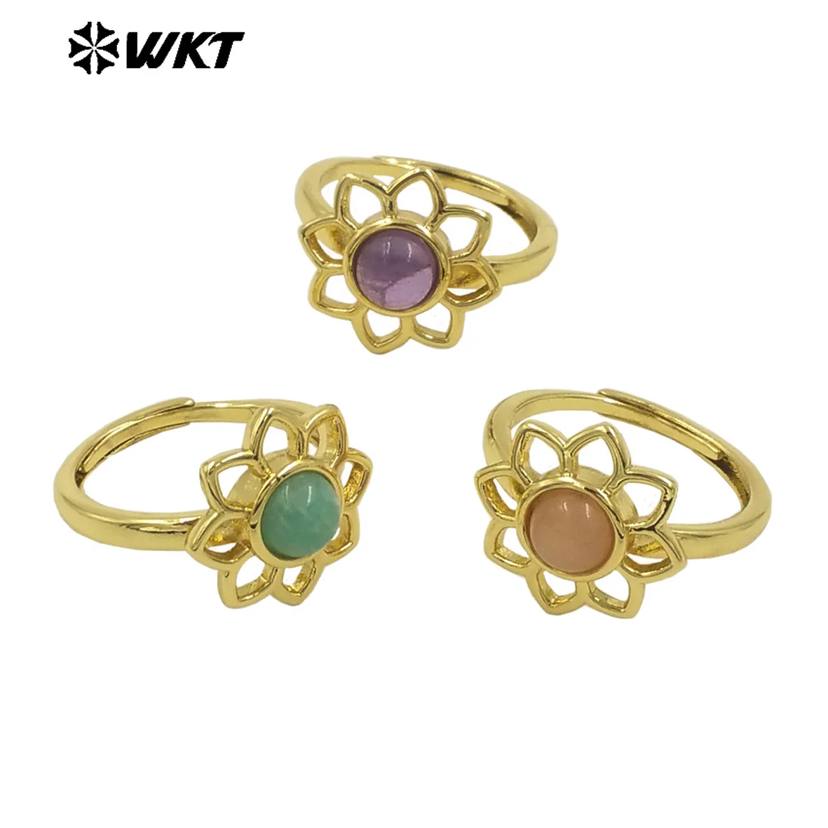 

Женское кольцо с натуральным камнем, покрытое 18-каратным золотом