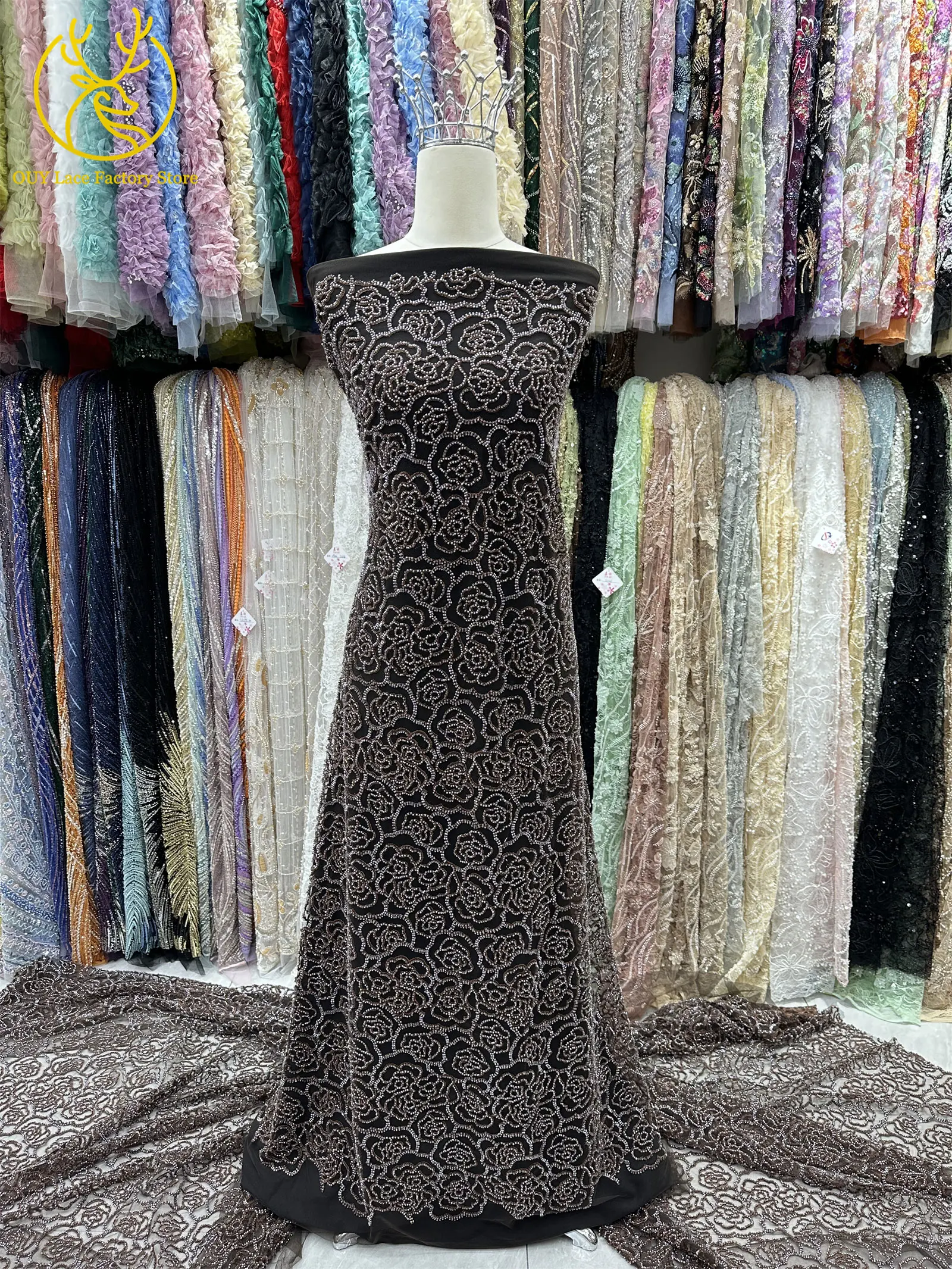 Stickerei-Blumen Perlen-Pailletten Spitzenstoff Französischer Tüll Netz-Stickerei Nigerianischer Spitzenstoff Brautkleid-Stoff – Detail 5