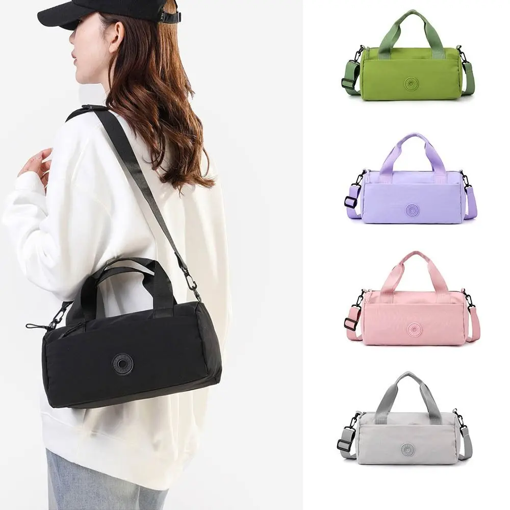 

Portable Large Capacity Travel Crossbody Bag Lightweigh Simple Women Shoulder Bag Multiple Pockets Fashionable Fitness Bag Women
