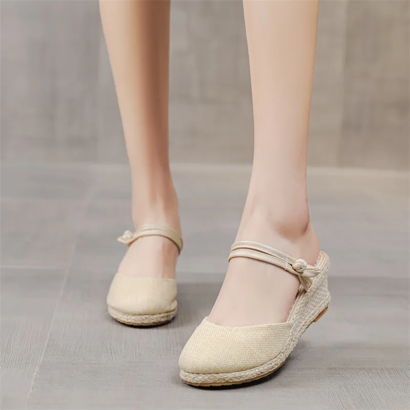 Scarpe donna pantofole Casual Pantofle su un ciabatte con zeppa ciabatte basse sandali neri morbido lusso 2024 alta estate Beige Basic