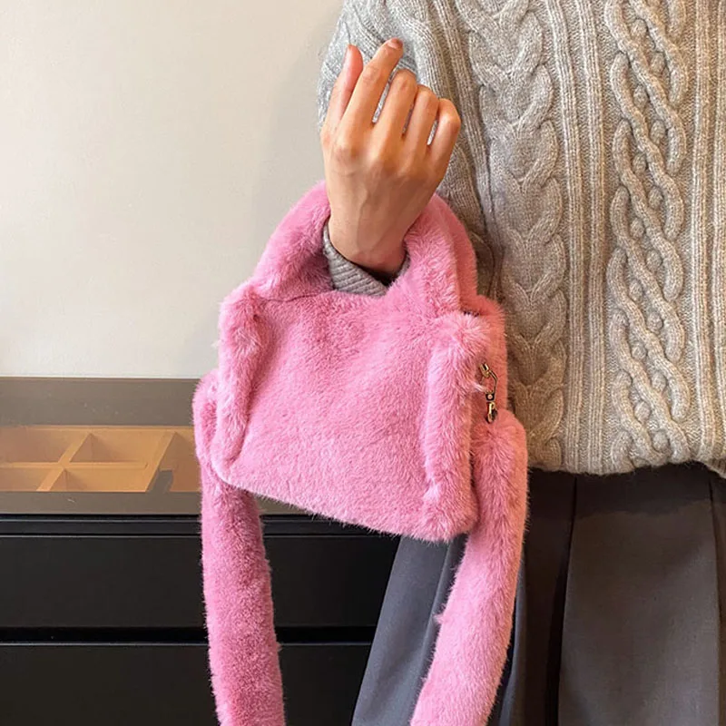 

Cute Plush Handbag for Women 2025 New Soft Imitation Fur Small Square Bags Autumn Winter Hairy Single Shoulder Crossbody Bag