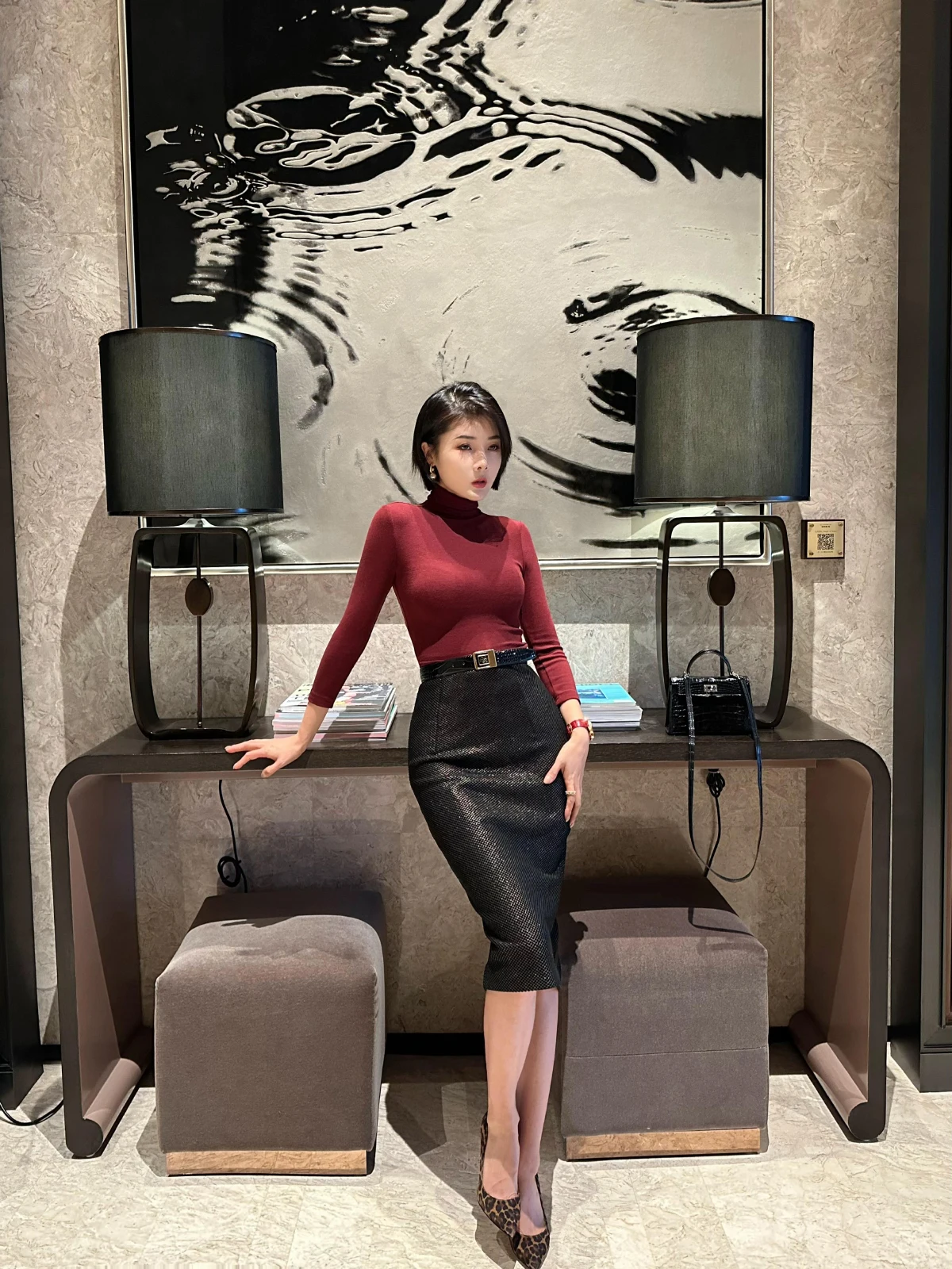 

XULU Original Autumn New Gold Stamp Bla Versatile Slim Fit Bodycon Skirt Sexy Aosphere iny Tead High Waist Skirt