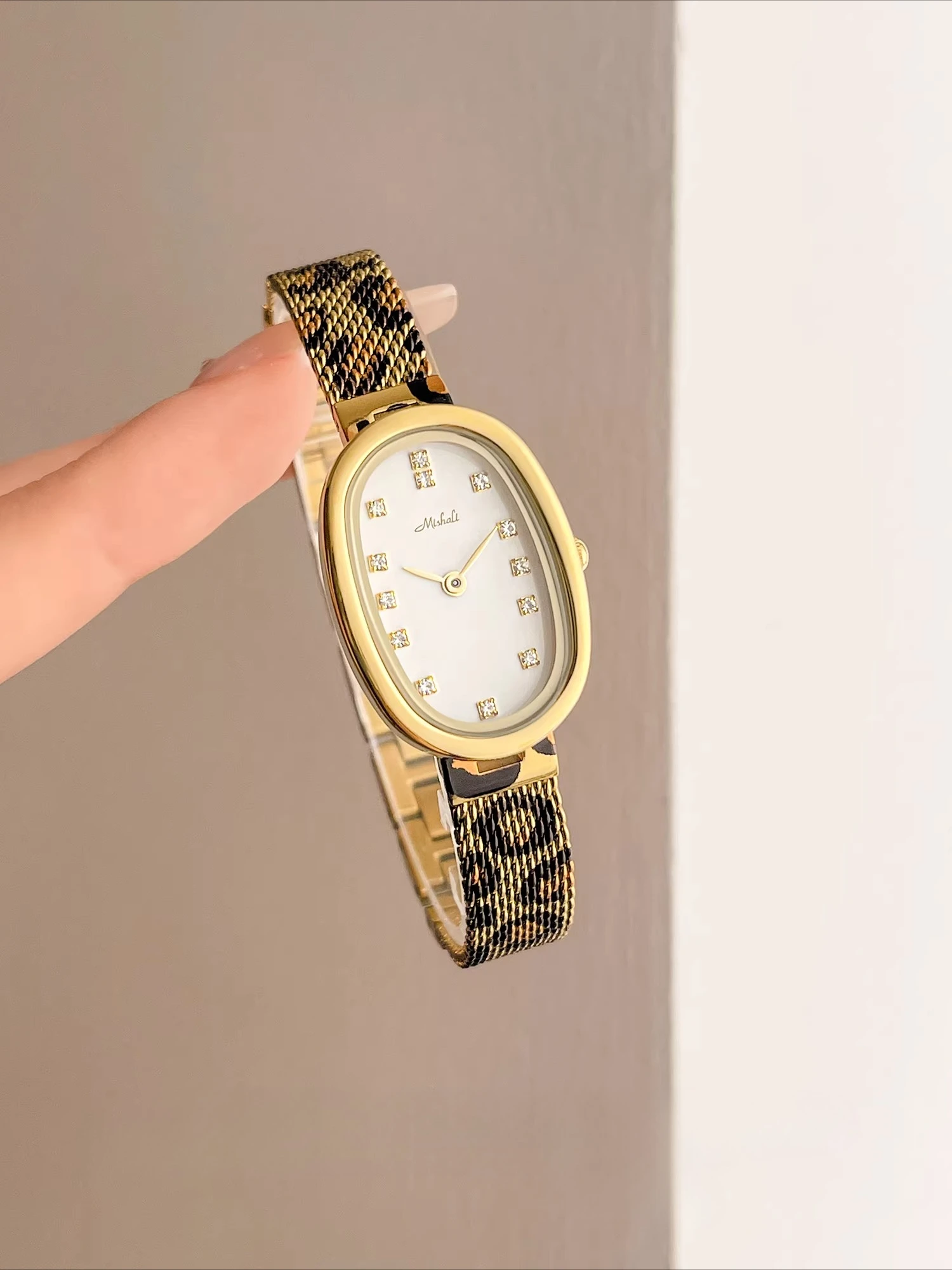 New Women'S Watch With Leopard Print BraceletOval Design, Luxurious And Stylish, 2026 New Model Wristwatch, Women'S Accessories.
