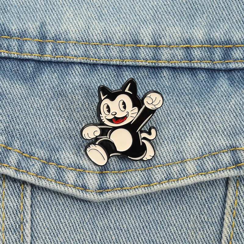 Black White Cat Enamel Pins Custom Cartoon Brooches Lapel Badges Vintage Anime Inspired Animal Jewelry Gift for Friends
