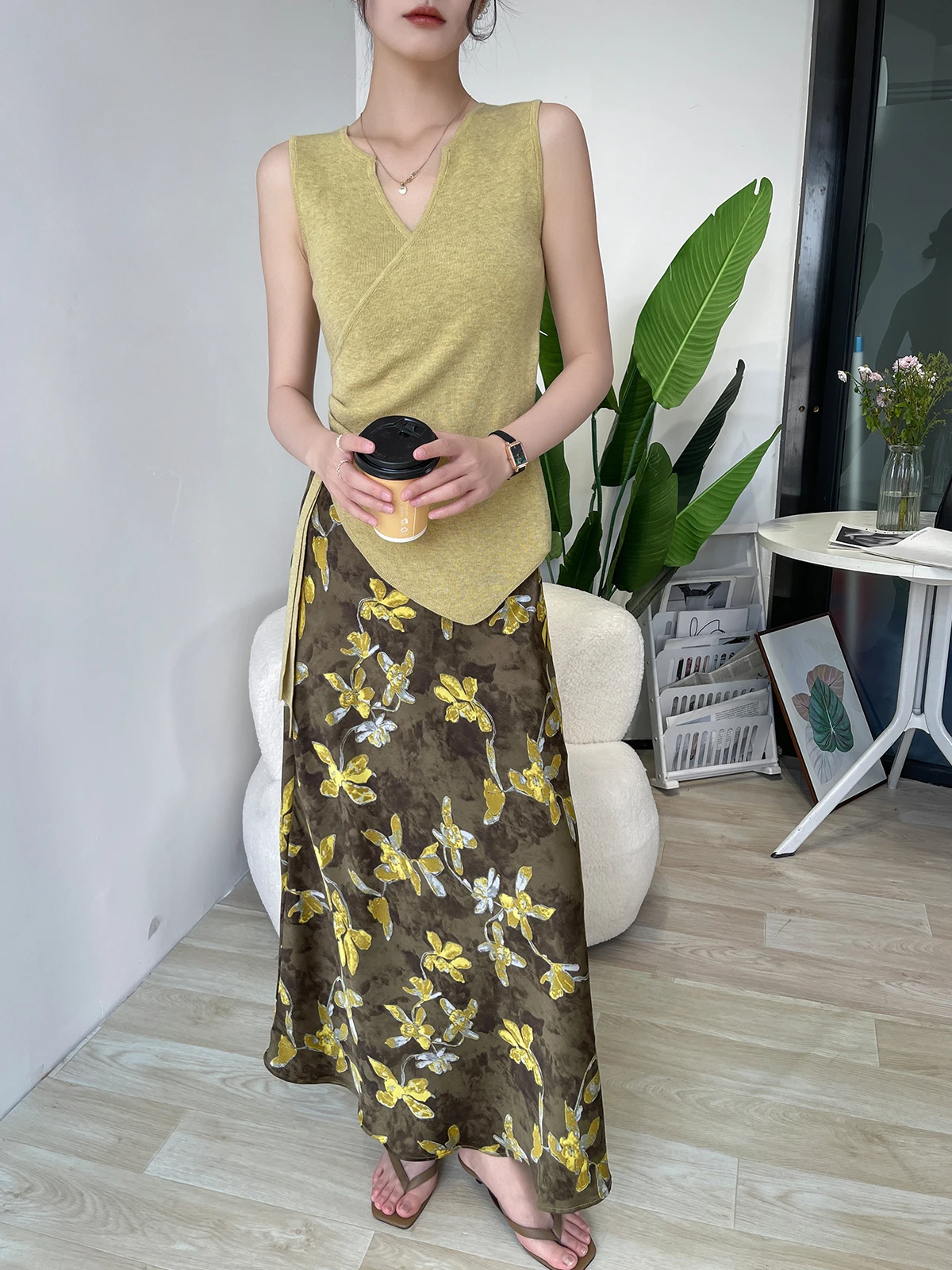 

Summer Outfit Women's 2025 New Irregular Knitted Vest Printed f Skirt A-Line Umbrella Skirt Two-Piece Set Casual Sle