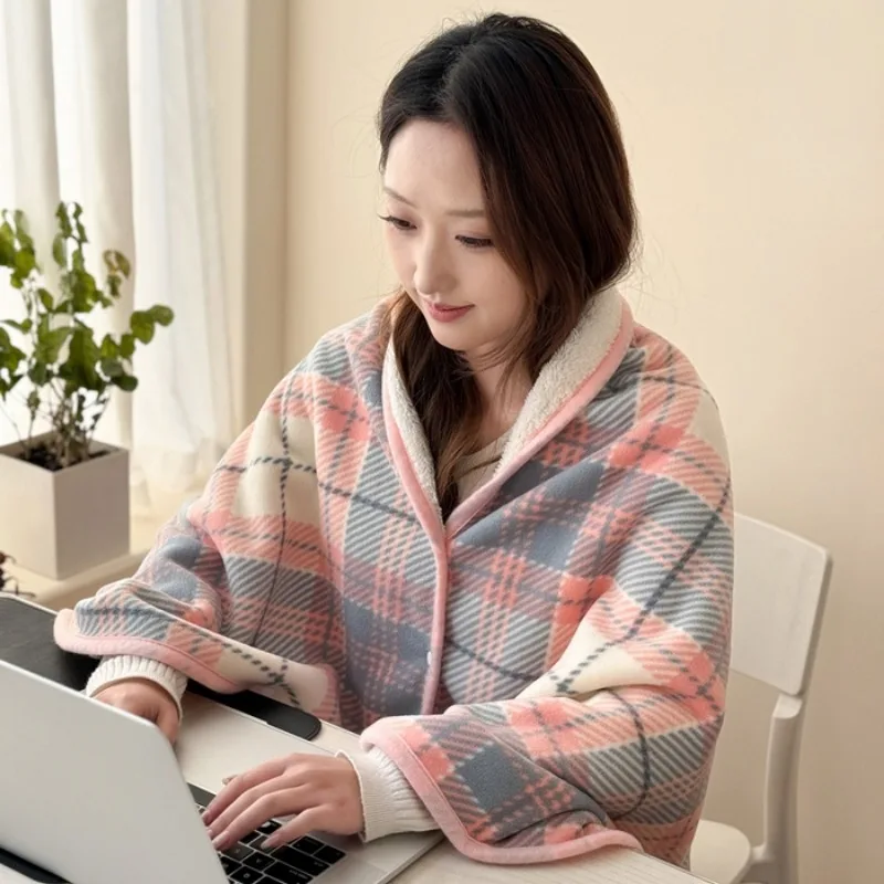 Multifunctional Shawl Blanket Single Office Nap Blanket Leg Cape Thickened Sofa Blanket