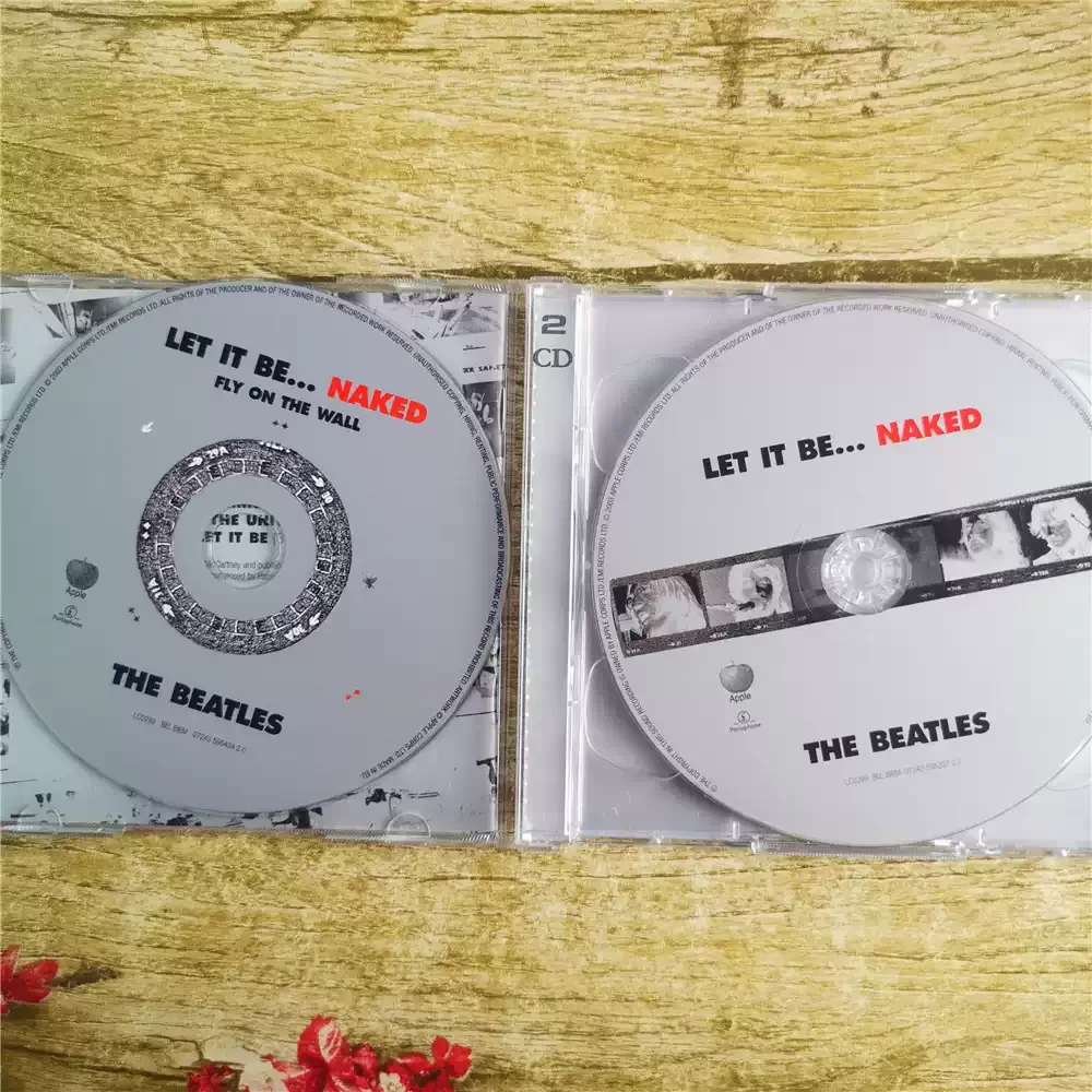 2CD البيتلز Let It Be Naked It's مجموعة من بروفات استوديو الفرقة في يناير 1969.