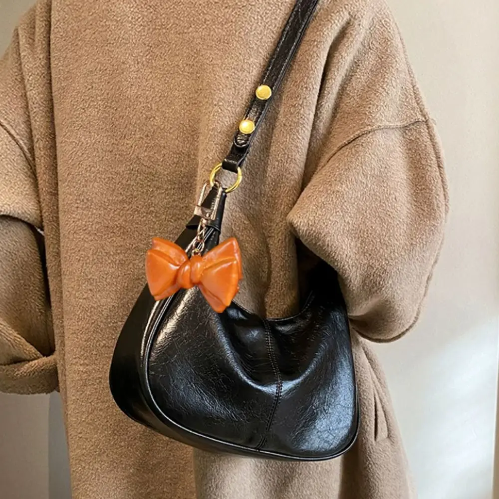 PVC Simulated Food Keychain Alkaline Water Simulated Food Bag Pendant Hand Croissant Model Realistic Model Croissant Keychain