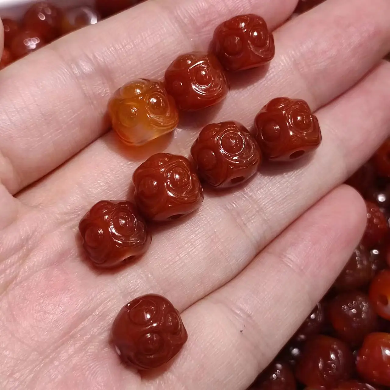 20pcs/lot Natural Agate red Dzi carved corpse pattern Buddha beads loose beads wholesale diy bracelet necklace Ethnic style taki