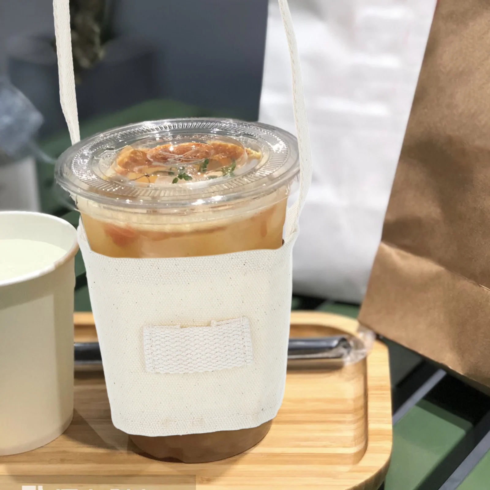 

Fashionable Canvas Coffee Sleeve Reusable Handbag Cup Carrier Protective Sleeve for Milk Tea Coffee Cold Drink Cups