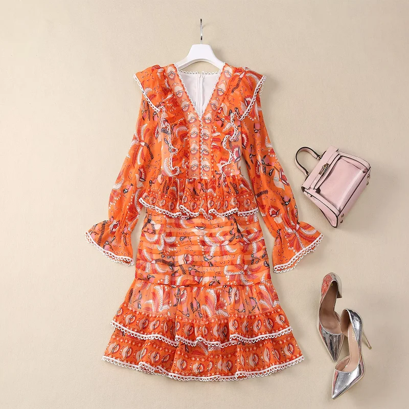 

New 2024 Autumn Dress High Quality Women Sexy V-Neck Runway Prints Lace Patchwork Flare Sleeve Cascading Ruffle Dress Orange XXL