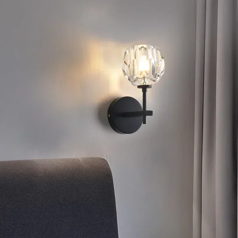 

Modern LED bedside wall light Villa hotel decorative wall lamp Creative crystal lampshade wall lamps Bedroom indoor lighting