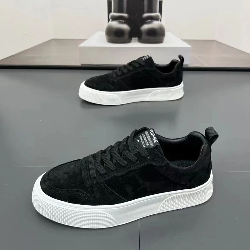Board Shoes for Men Trendy Flat Shoes Lightweight Comfortable Sports Men Shoes Soft Outdoor Walking Shoe Zapatos Para Hombres