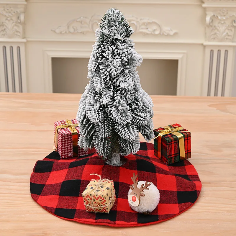 Black and White Buffalo Plaid Tree Skirt  for Holiday Christmas Decorations Xmas  Mat