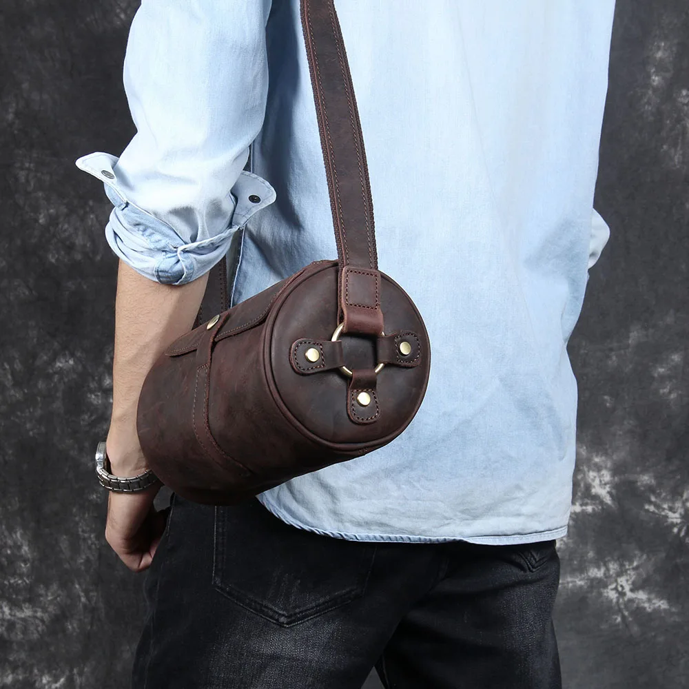 S.WORKER Echtleder Herren Umhängetasche, Bucket Bag, Vollnarbig, Trendige Casual Crossbody-Tasche, Mini-Umhängetasche für Handy & Schlüssel – Detail 4